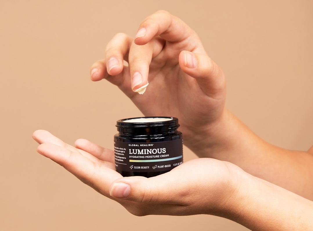 Global Healing Luminous Hydrating Face Cream Bottle Open