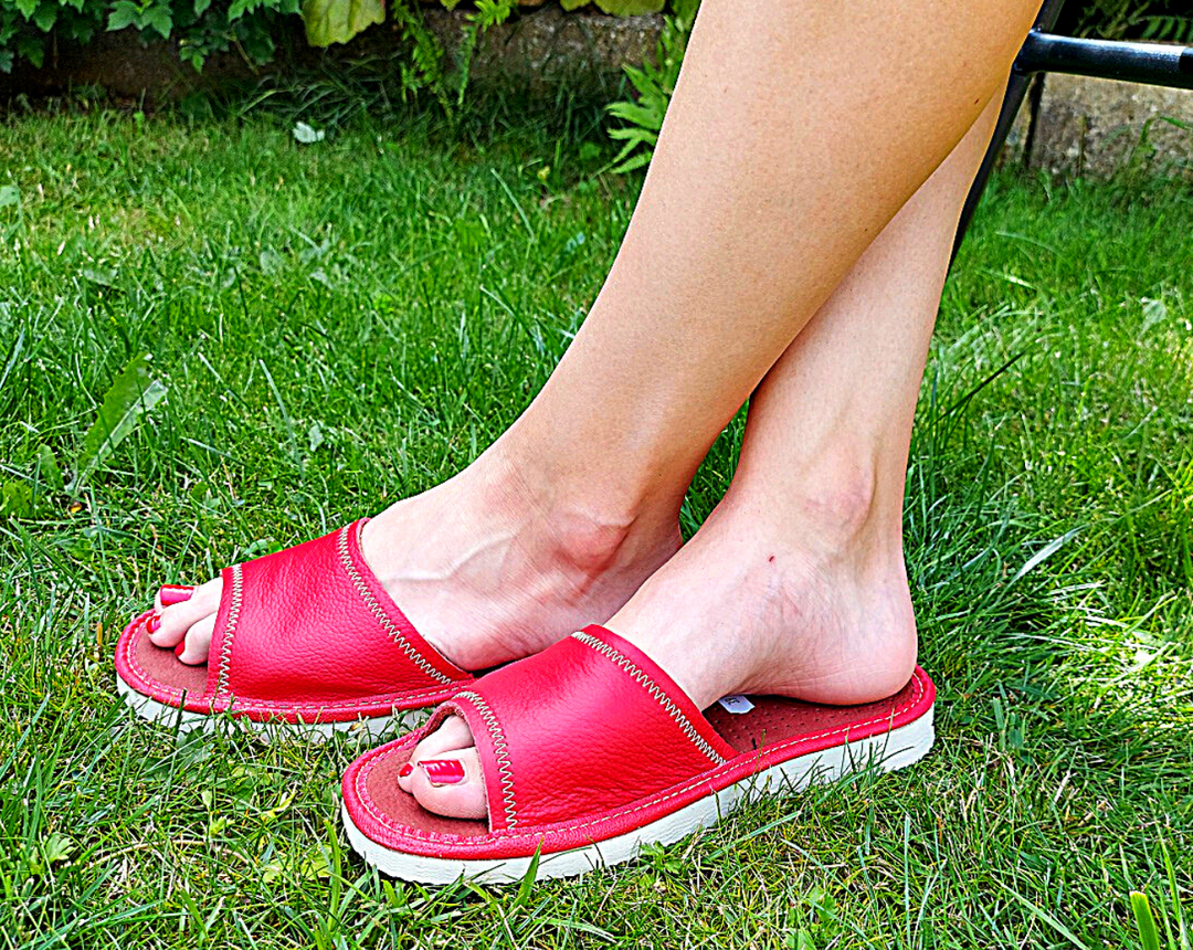 Karissa - Ladies indoor outdoor slippers - Reindeer Leather