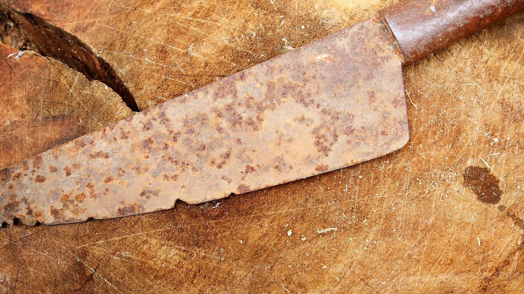5 DIY Ways To Do Knife Rust Removal Blade