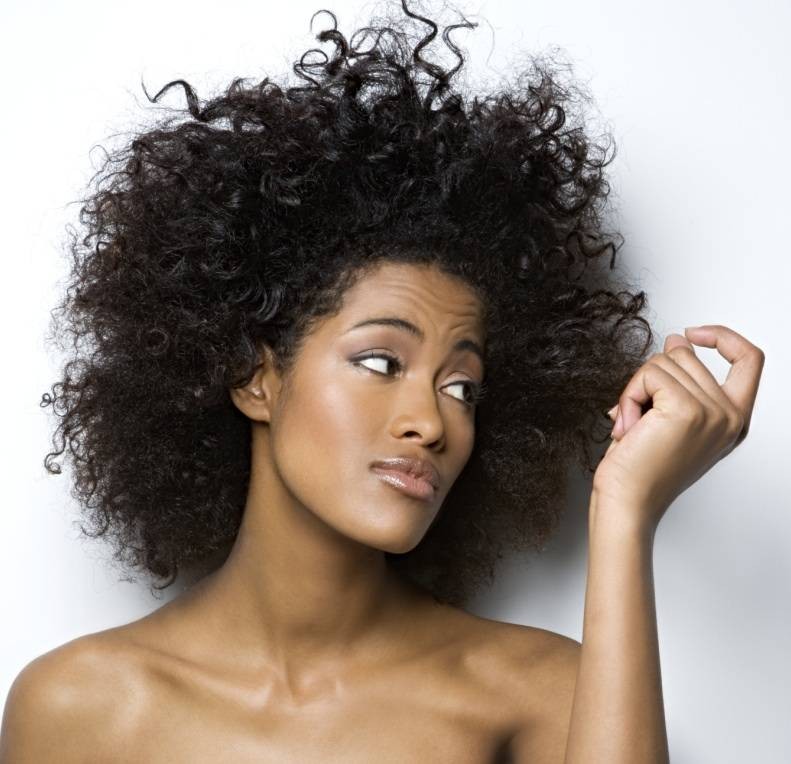 4 Reasons Your Hair Is Not Retaining Moisture – SWIRLYCURLY