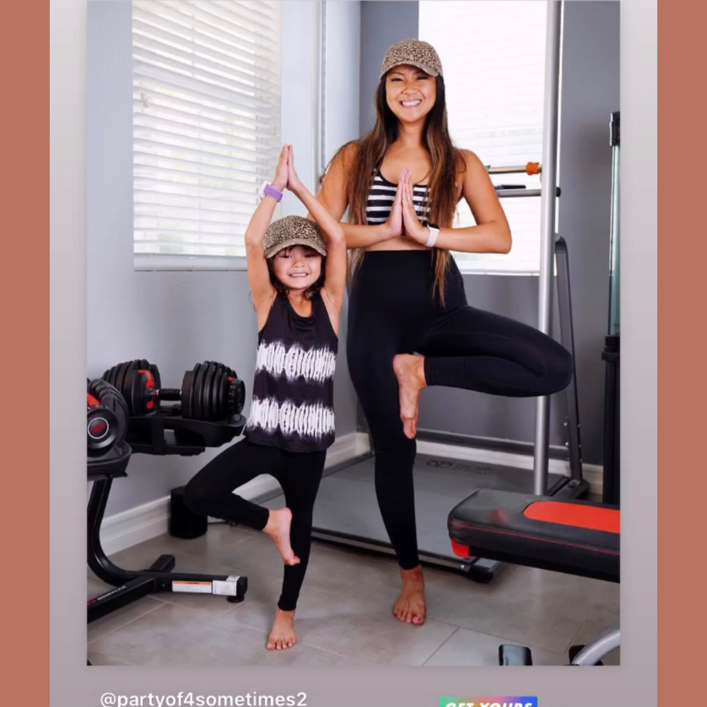 beautiful faces smiling mother daughter customer product review freestanding home exercise equipment by solostrength