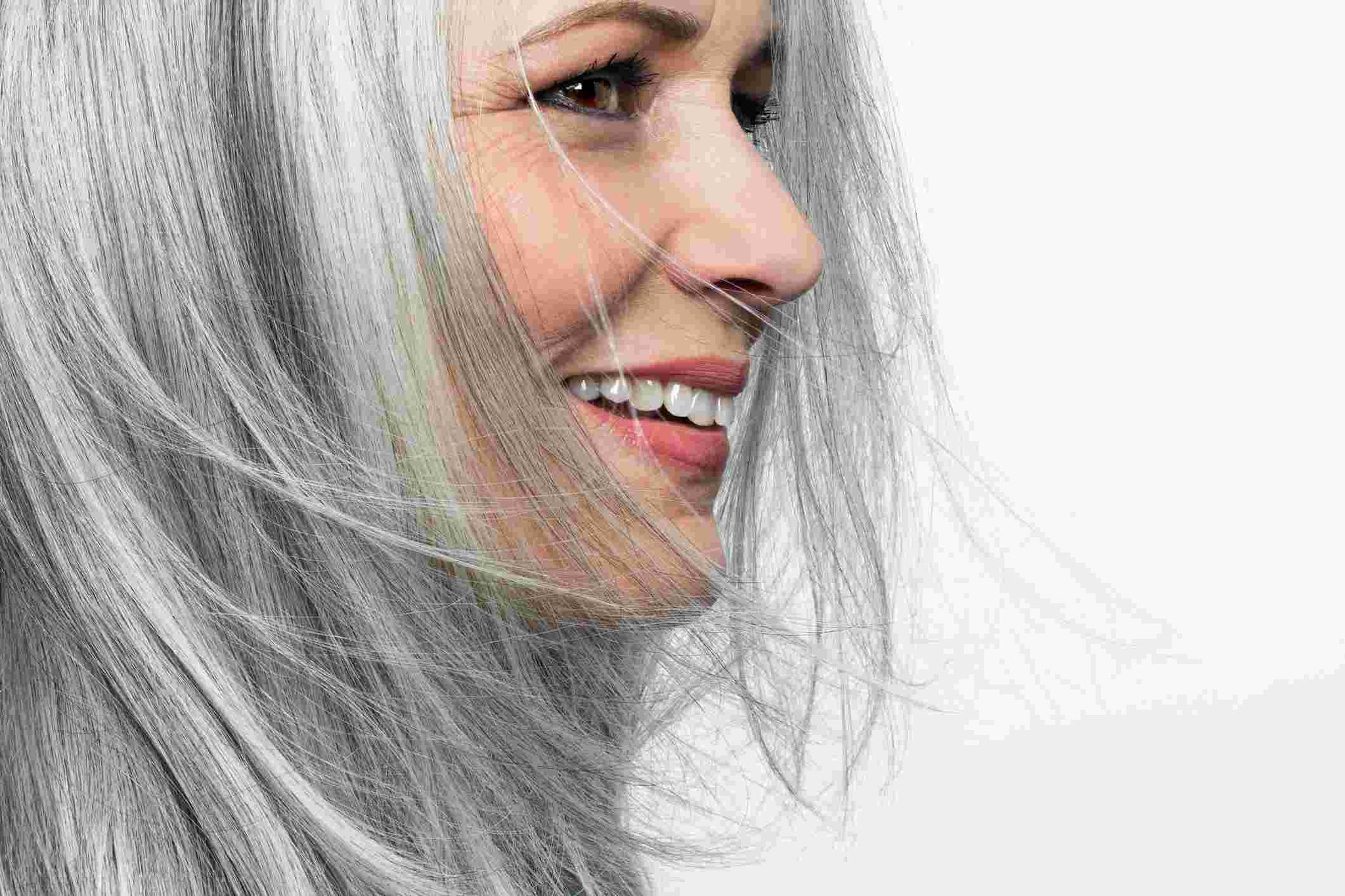 6-tips-for-turning-your-gray-hair-into-shinning-silver