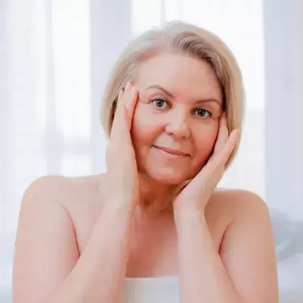 smoothed out appearance of signs of aging