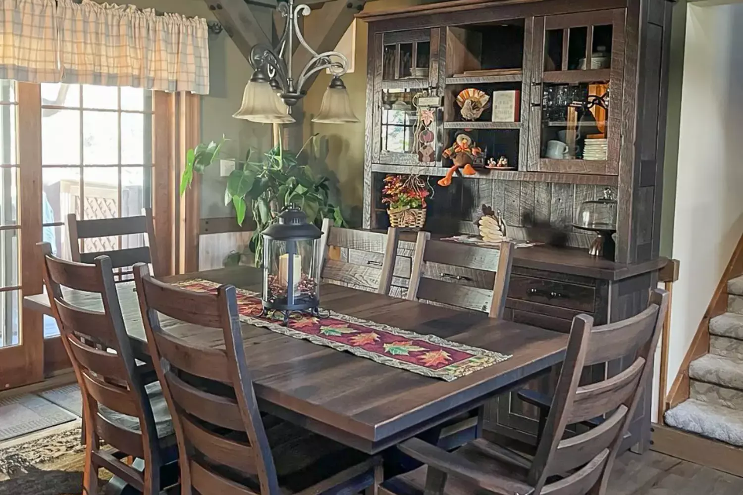 Reclaimed Barnwood Dining Furniture