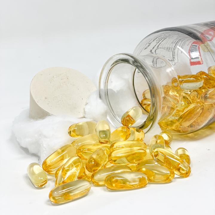 OMEGA 3 MOLECULARLY DISTILLED COLD PROCESSED FISH OIL (120 SOFTGELS) white background