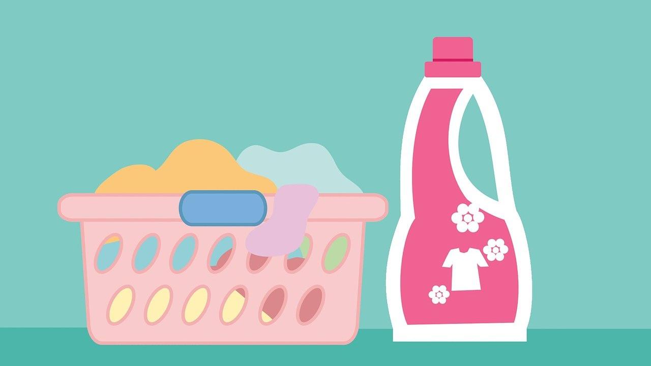 Laundry Hacks for Busy Moms DIY Fabric Softeners and Fresheners