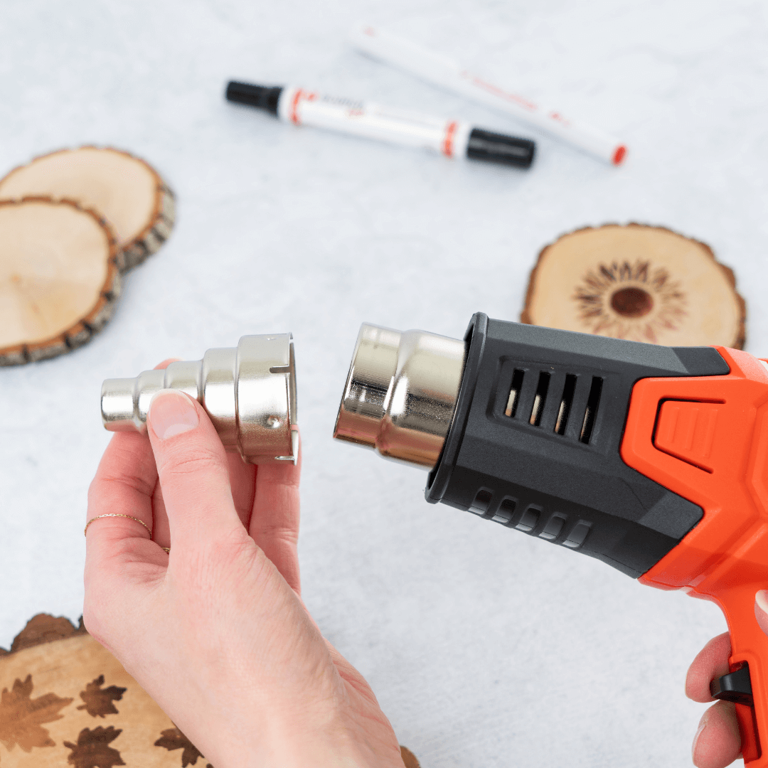  SCORCH MARKER Starter Bundle Includes 2 SMPROS, 1500W Heat Gun,  6 Wood Rounds, & 2 Vinyl Stencil Packs - Give Your Creation Life With This  Complete, Start to Finish, DIY Woodburning