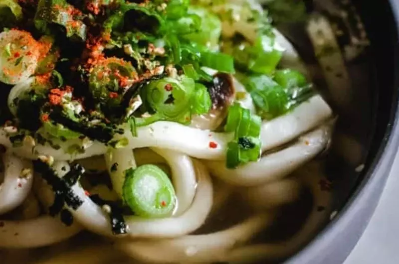 Spring-Roll-Soup-800x530