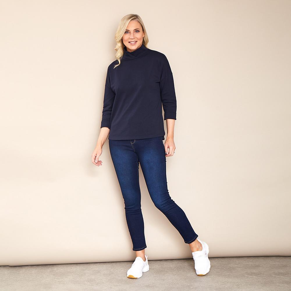 Gina Crew Neck (Navy)