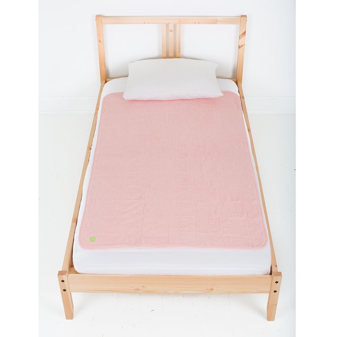 Waterproof bed mat PeapodMat - Large Pink