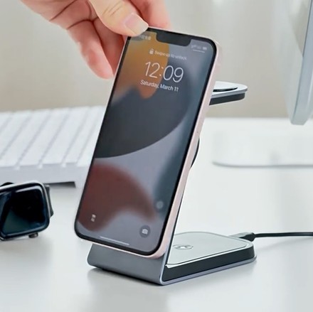 apple charge station, charge phone wirelessly, samsung charging, Magsafe, wireless charger stand, amazon wireless charger, power bank, charging stand for phone, apple charging dock, apple 3 in 1 charger, android wireless charger, magnet me,Universal travel charger,Portable wireless charger for flights,wall charger,2023