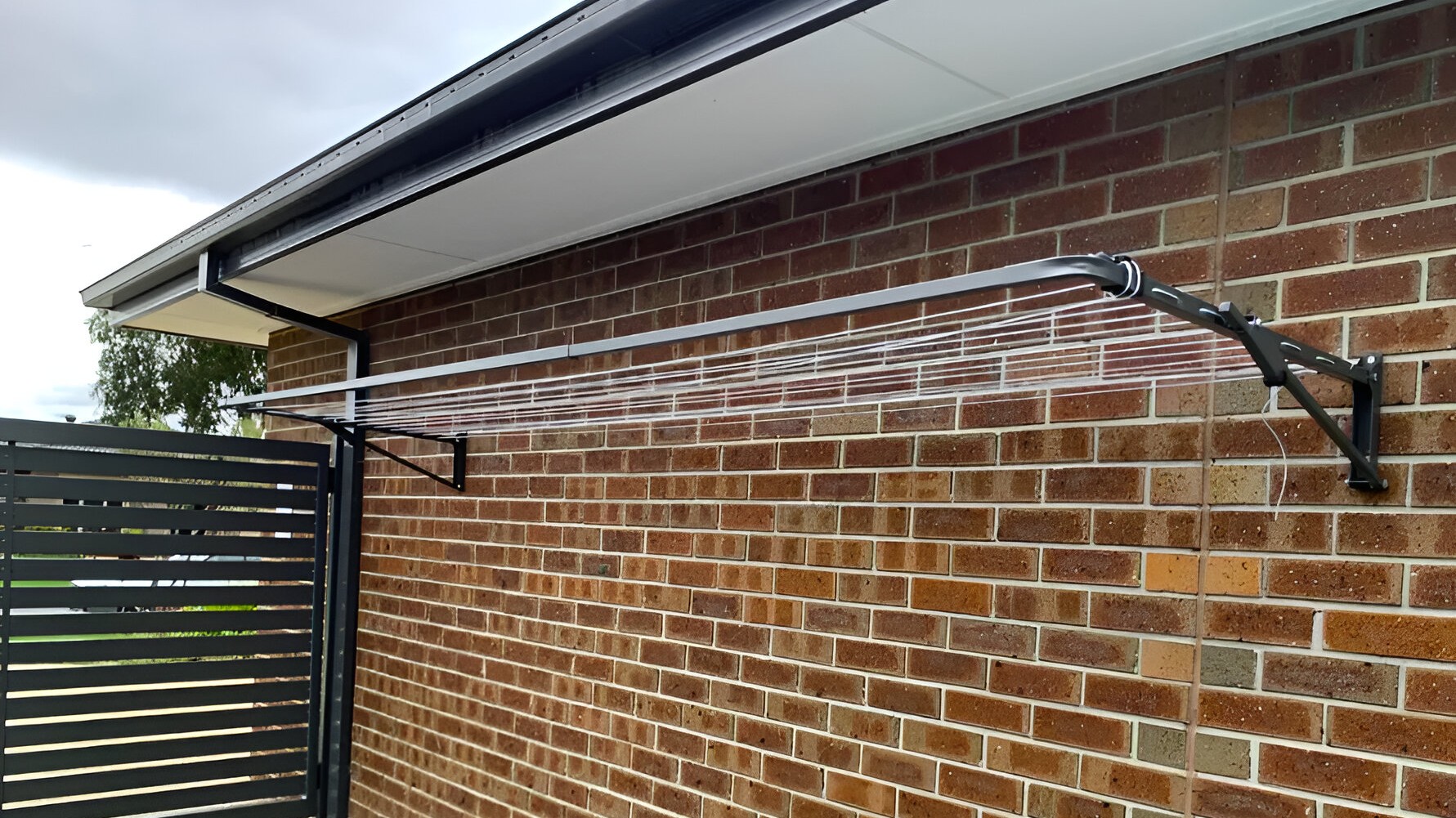 Austral Compact 39 Clothesline Review Design and Build Quality