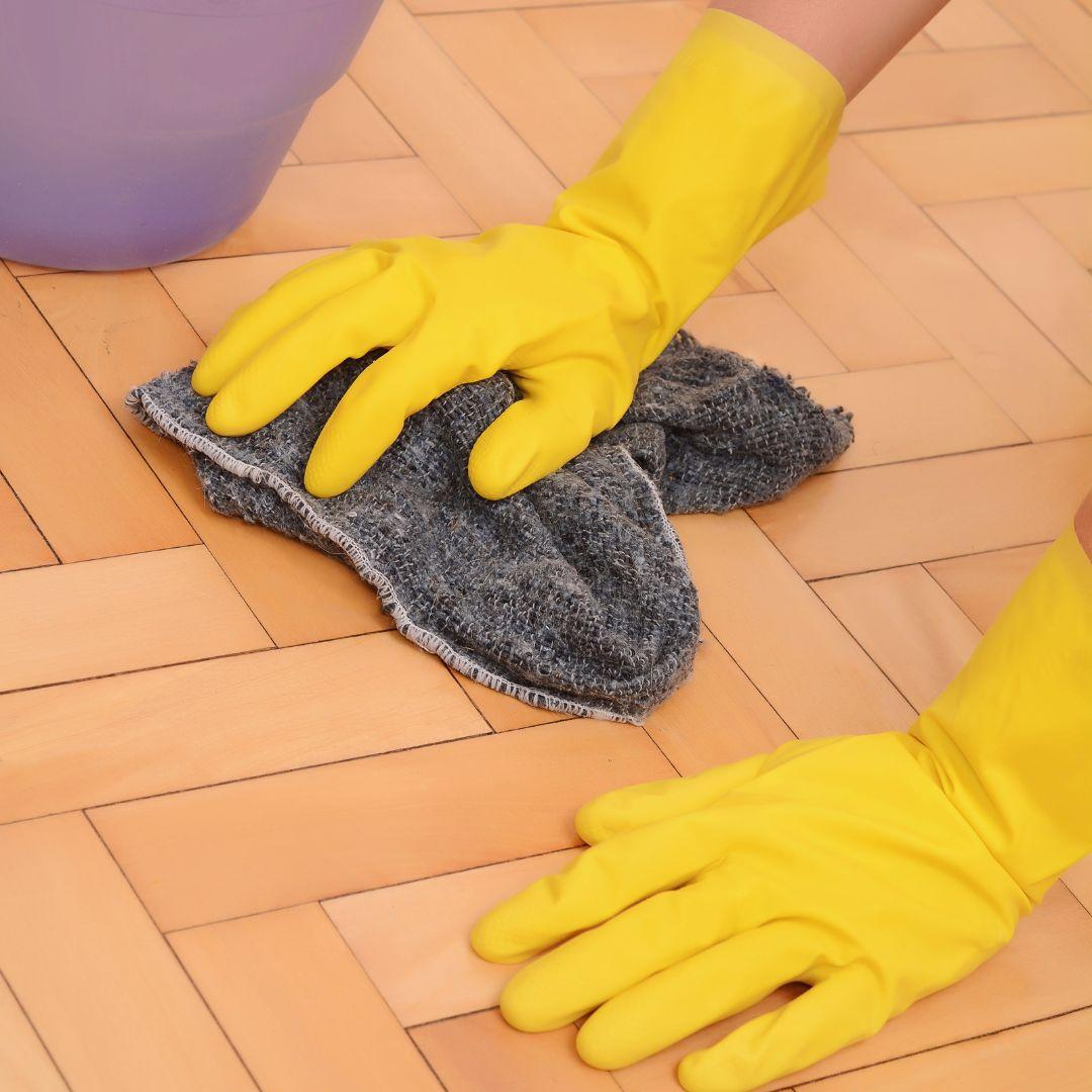 Cleaning spot with cloth