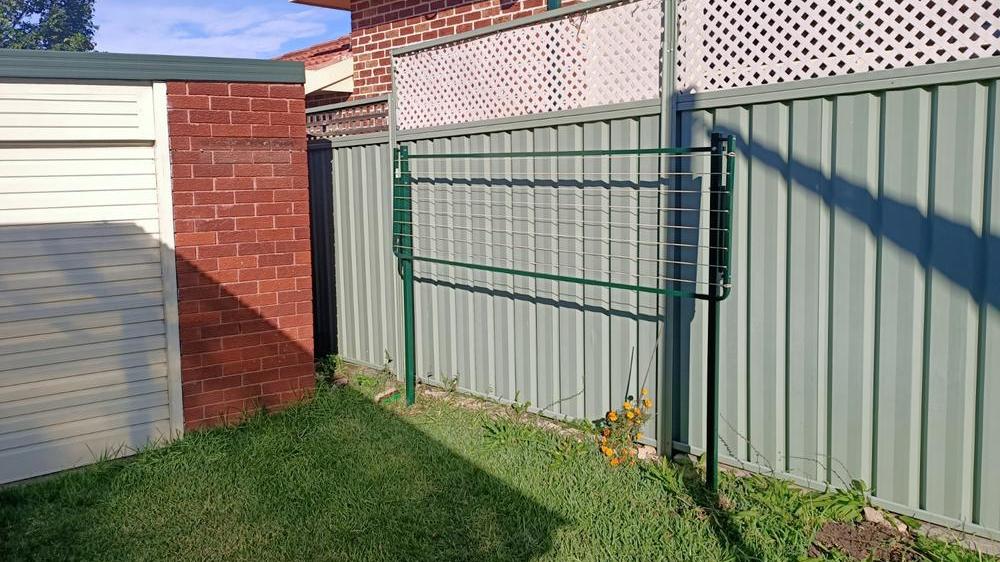 What are the Alternatives to Fence-Mounted Clotheslines: Ground Mount kit