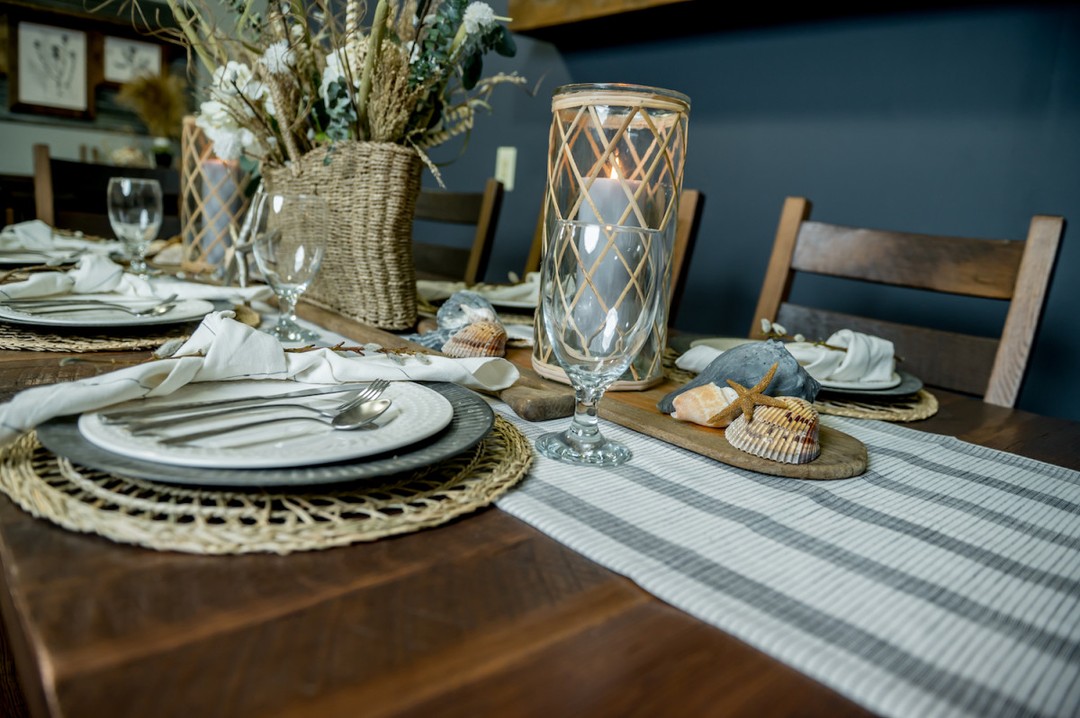 Solid Wood Dining Table Decor Ideas