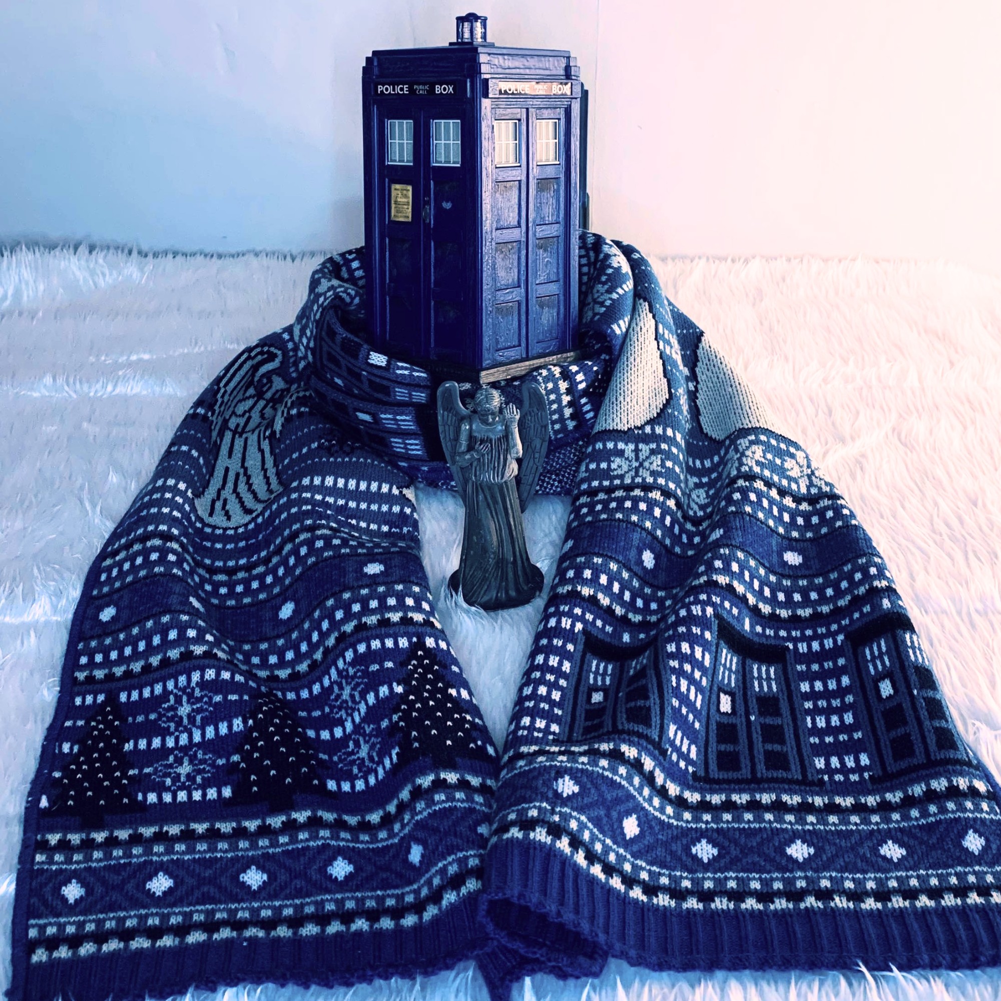 dr who scarf gift for fans