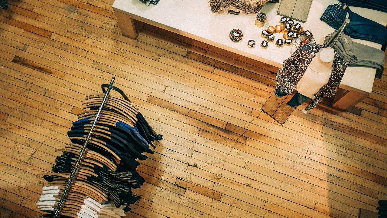 Single Clothes Rack Types of Clothing Racks