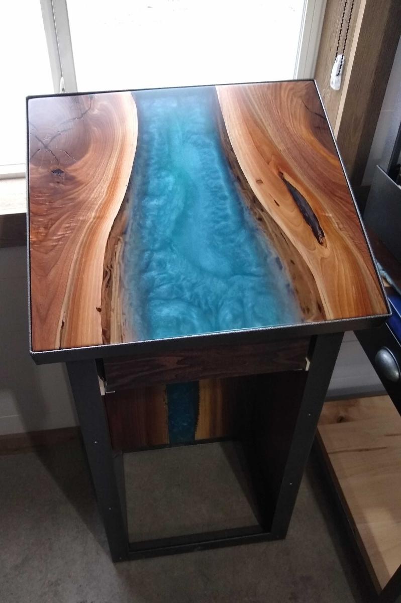 Solid Wood Host Stand Writing Platform