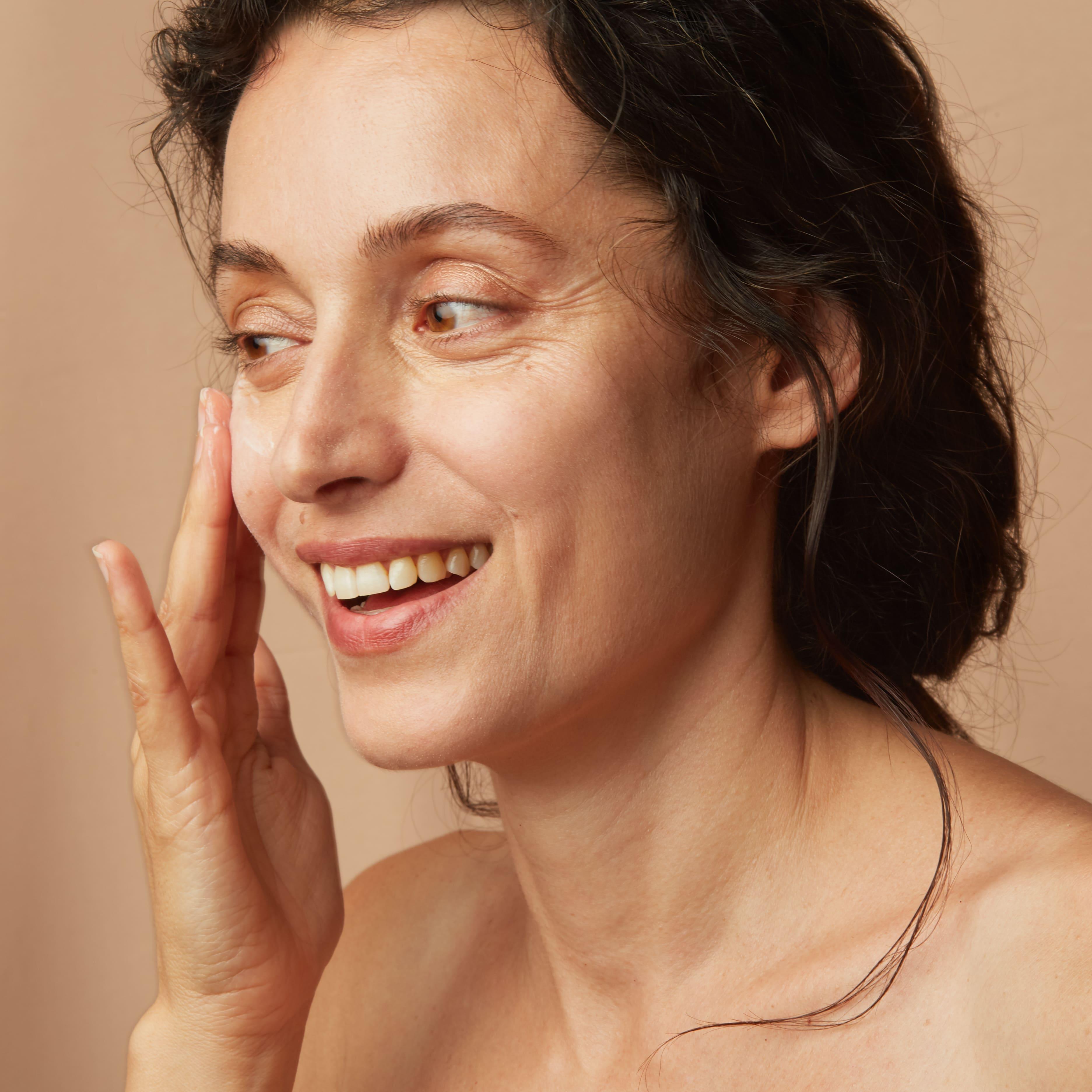 10 Consigli per le pelli miste_ Differenzia crema contorno occhi e crema viso-Luce Beauty