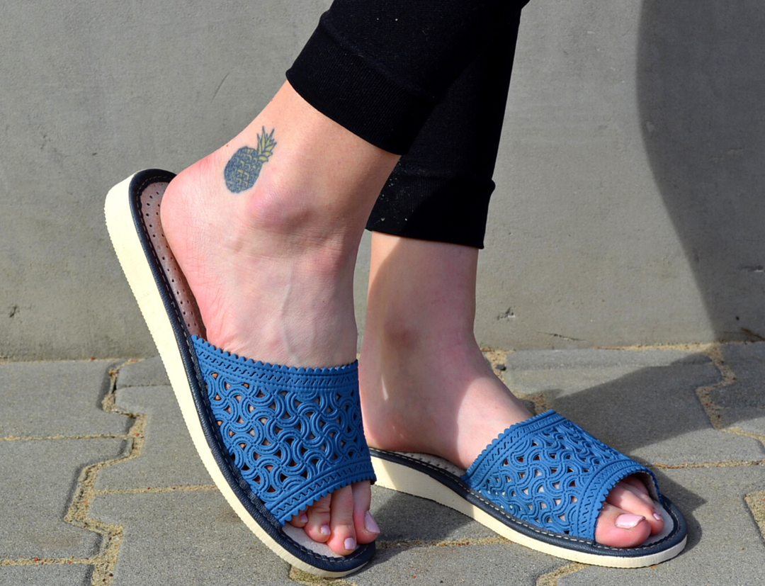 Julia - Comfortable slipper for women - Reindeer Leather