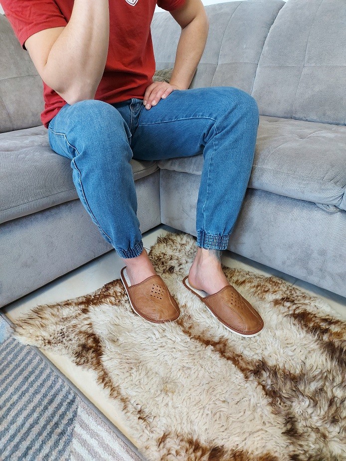Cowhide house slippers | Handmade In Poland - Reindeer Leather