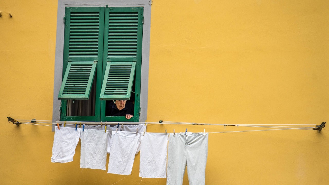 Top Laundry Hacks to Save Time in Australia: Streamline Your Washing Routine