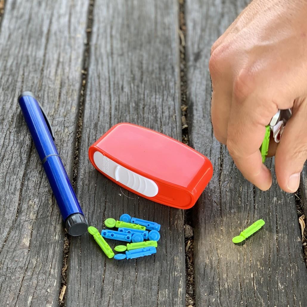 Glucology Lancing device | 30g Lancets | Universal lancets | Diabetes Shop