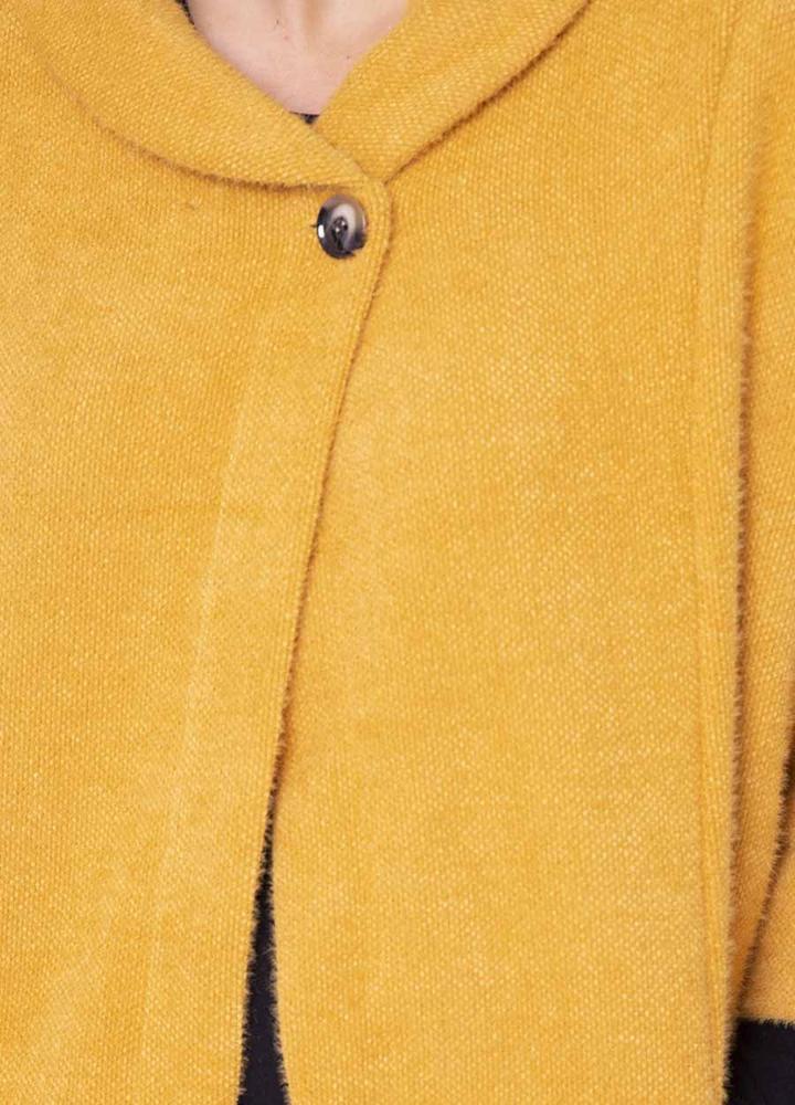 Round Neck 3/4 Sleeve Coat/Cardi in Gold