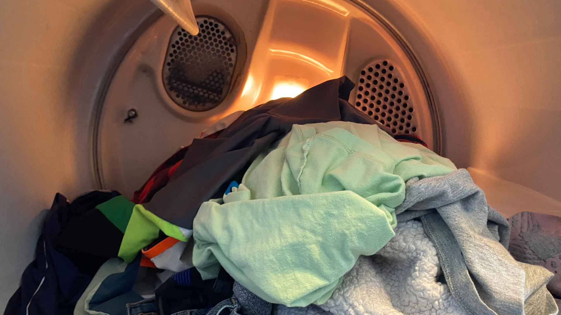 How to Reduce Wrinkles on Laundry Do Not Overload the Dryer