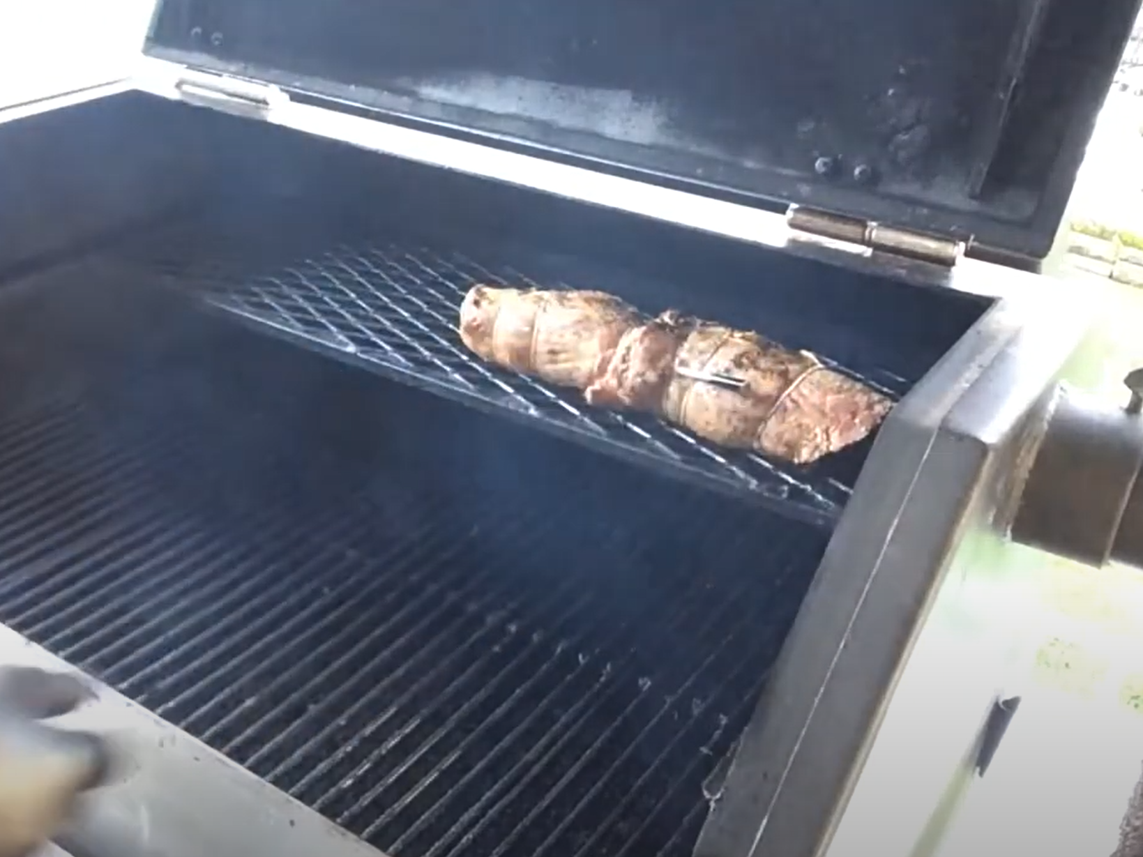 Stuffed Flank Steak Yoder YS640