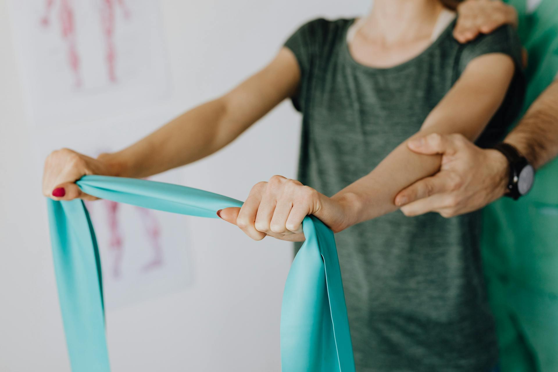 Find professionals who can help maximize your function, such as a physical therapist, behavioral therapist, chiropractor, personal trainer, or physician.