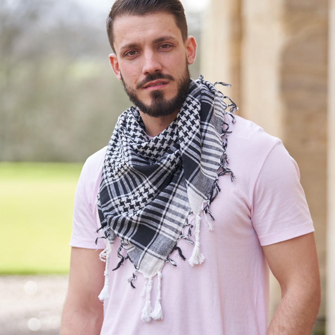 Shemagh Scarf - Desert Shemagh Scarves for Men and Women – LOVARZI