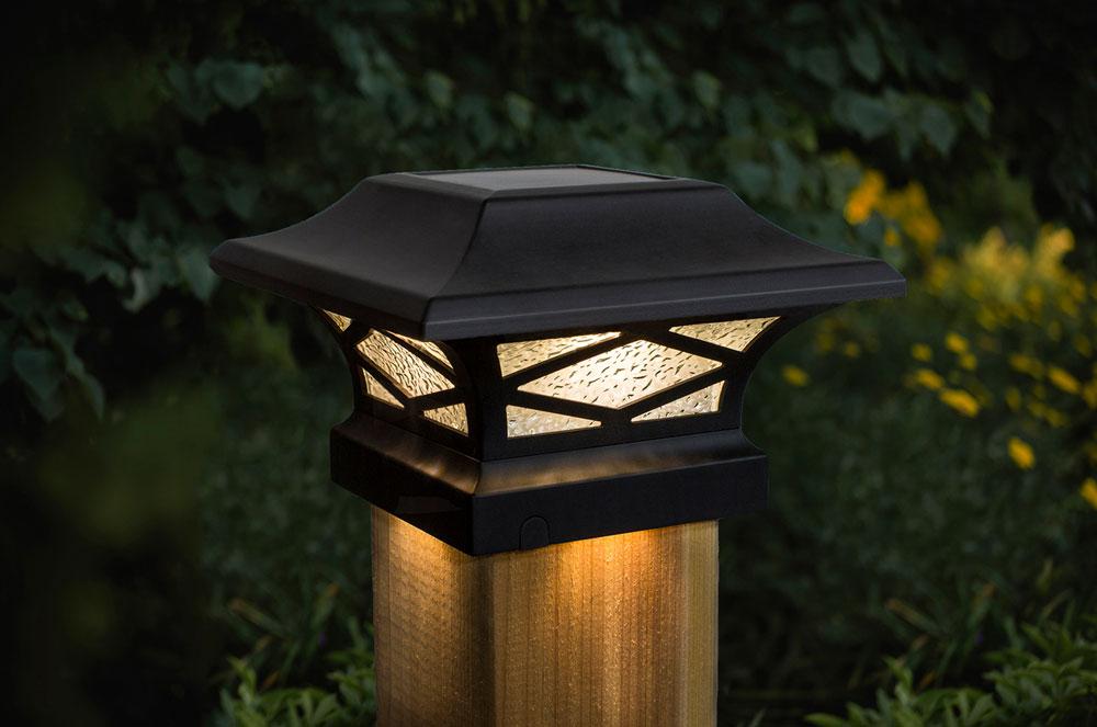Kingsbridge Black Solar Light
