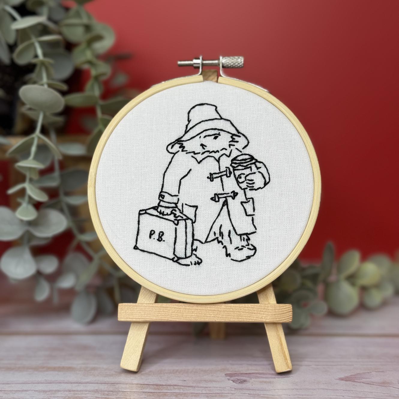 The Crafty Kit Company Hedgehog in a Hoop Needle Felting Kit – Fabric